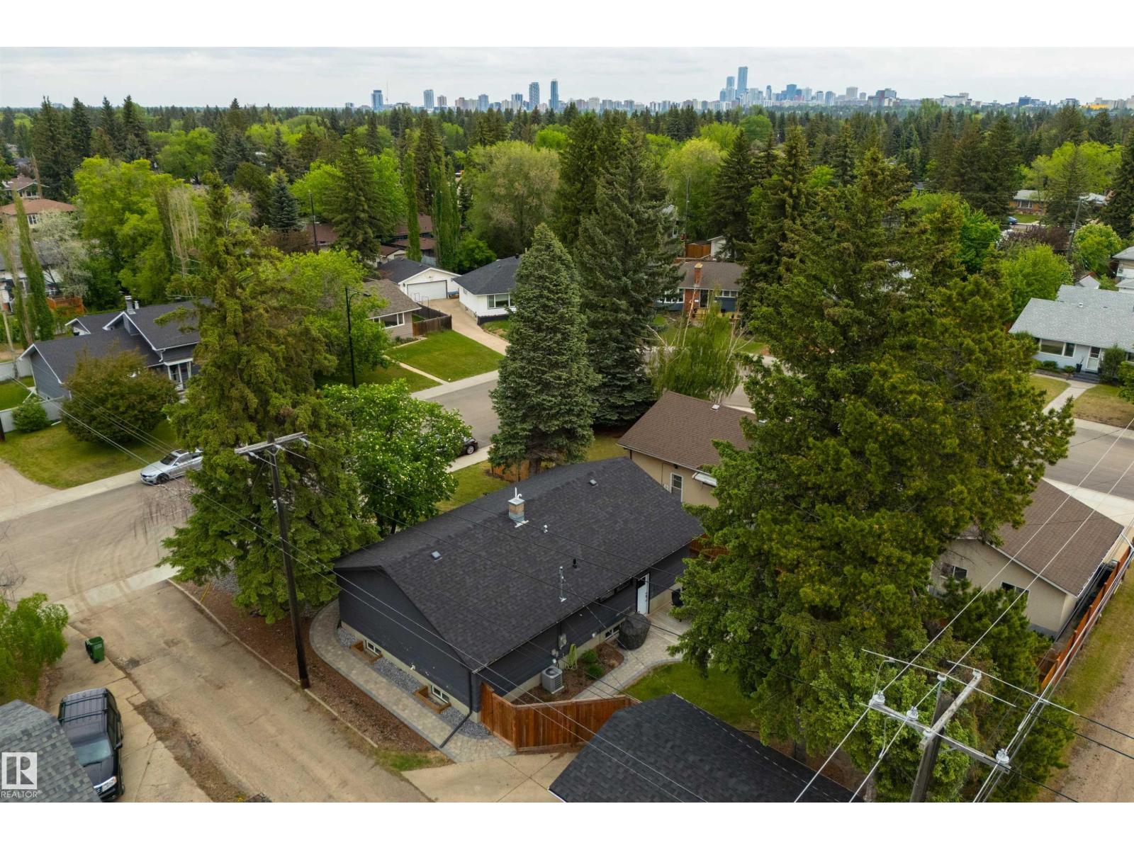 14307 86 AV NW - 46