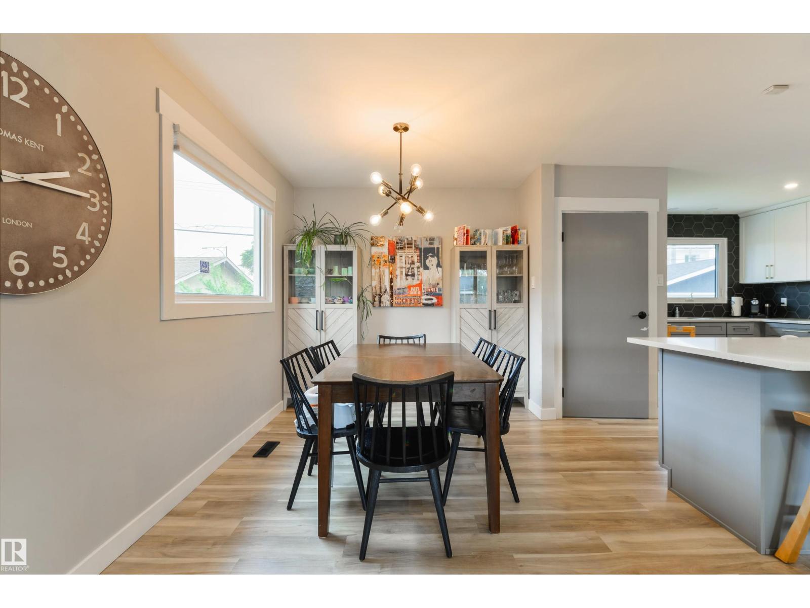 14307 86 AV NW - 7