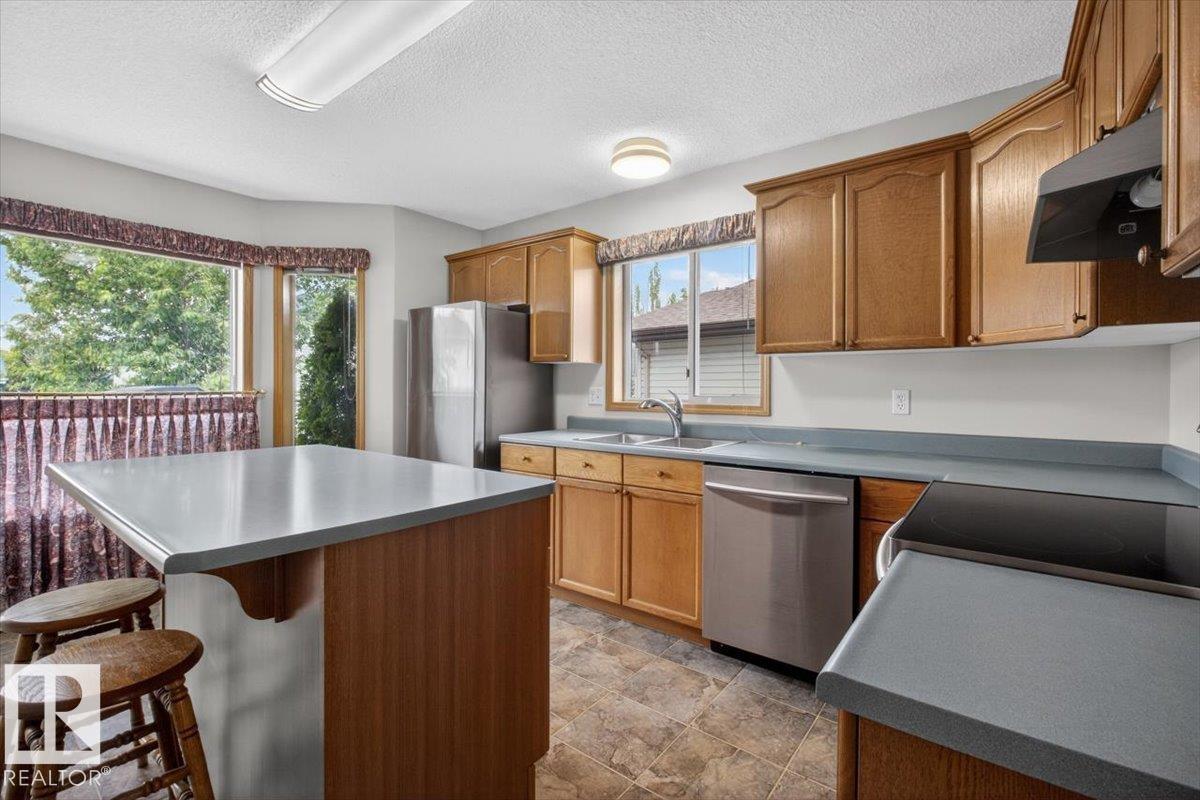 3928 30 ST NW - 16