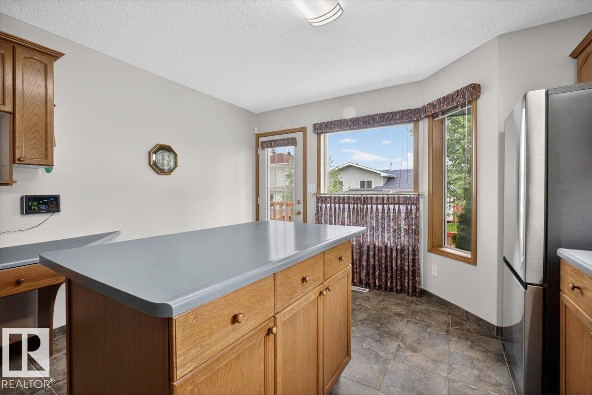 3928 30 ST NW - 20