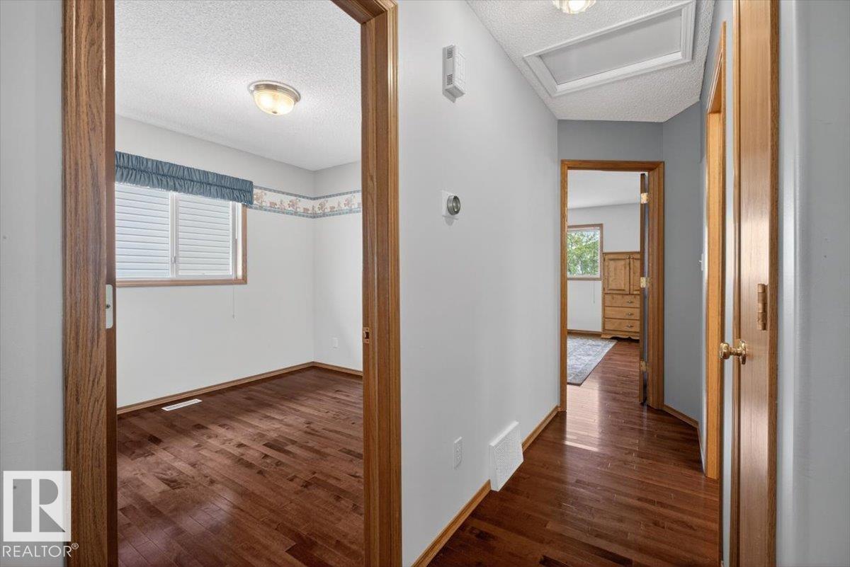 3928 30 ST NW - 22