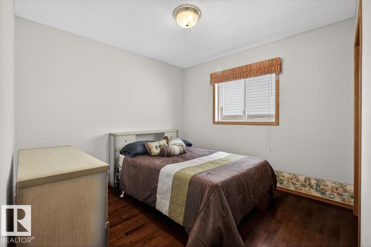 3928 30 ST NW - 28