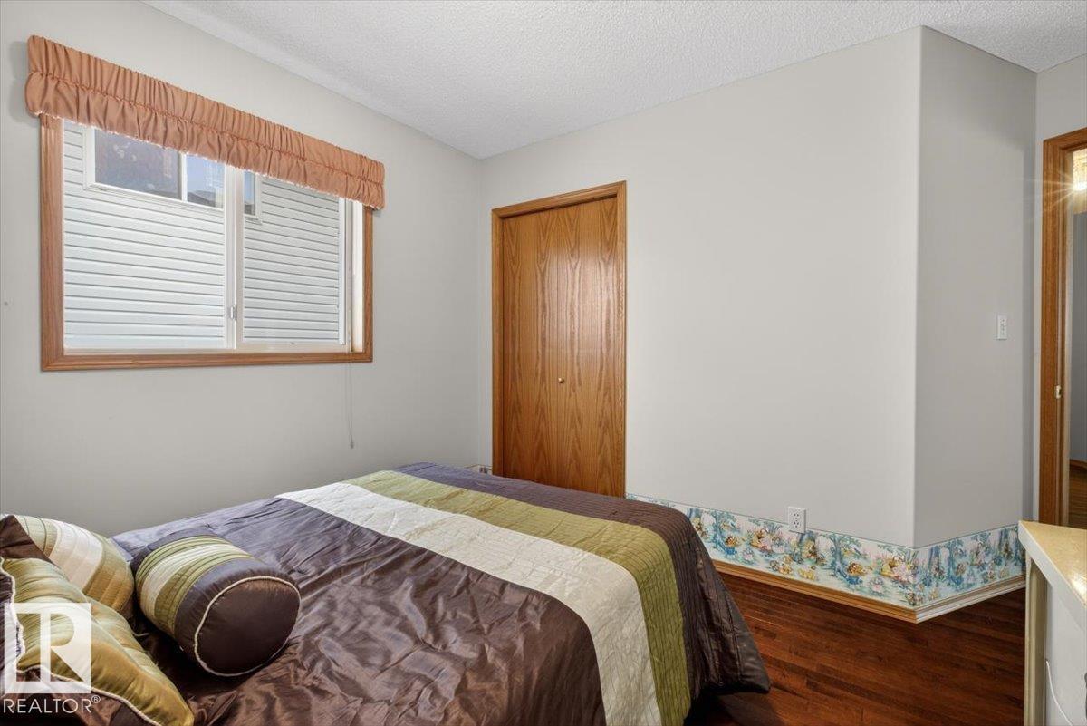 3928 30 ST NW - 30