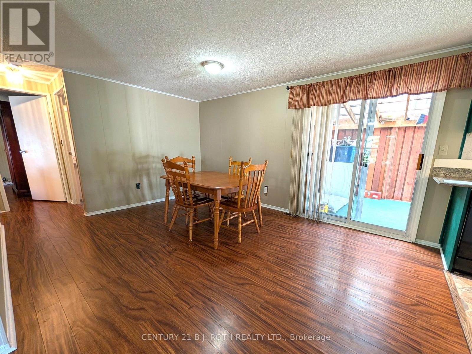 66 LINDEN LANE - 8