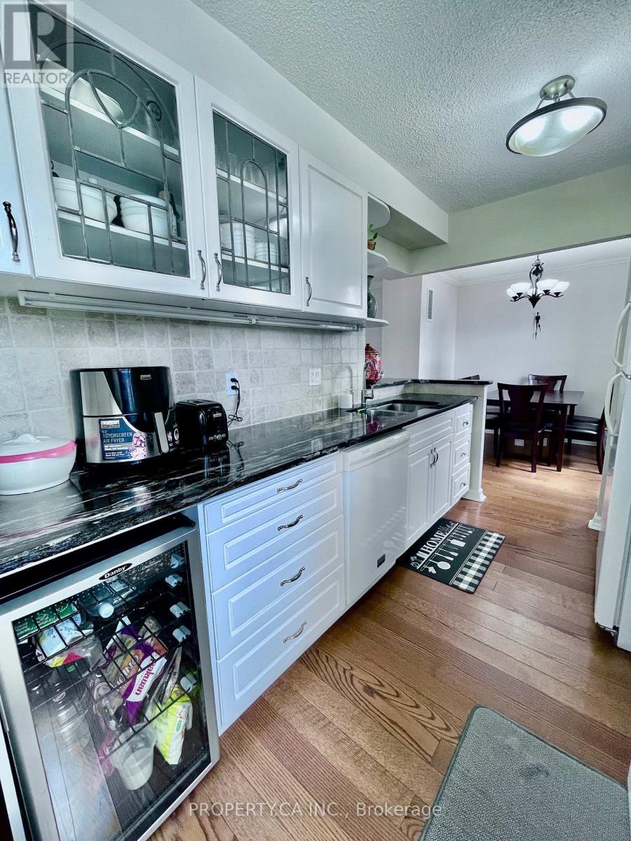 #1003 5 OLD SHEPPARD AVENUE - 6