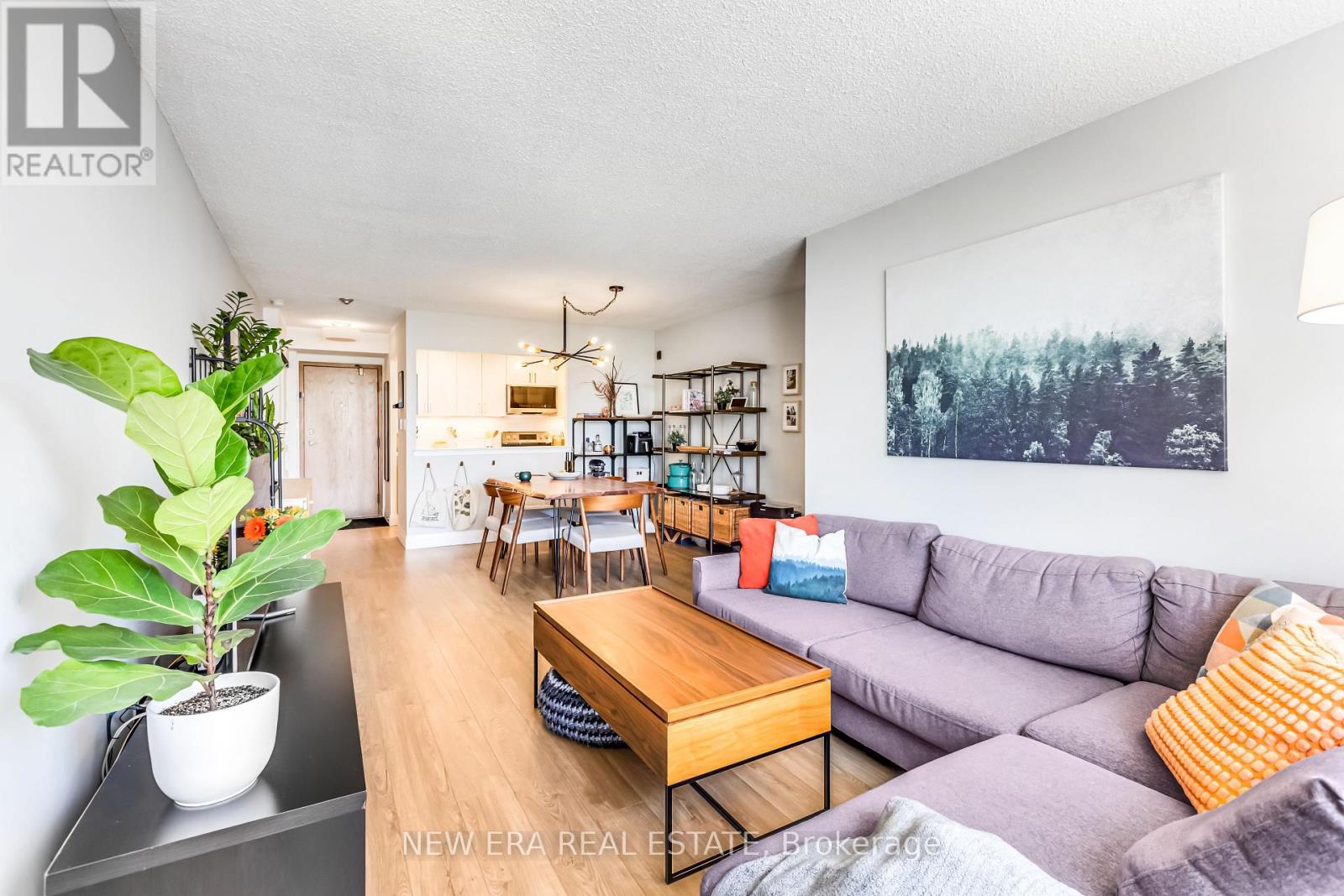 #437 22 SOUTHPORT STREET - 8