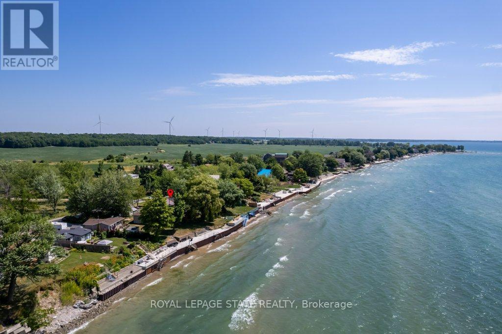 2592 LAKESHORE ROAD - 44