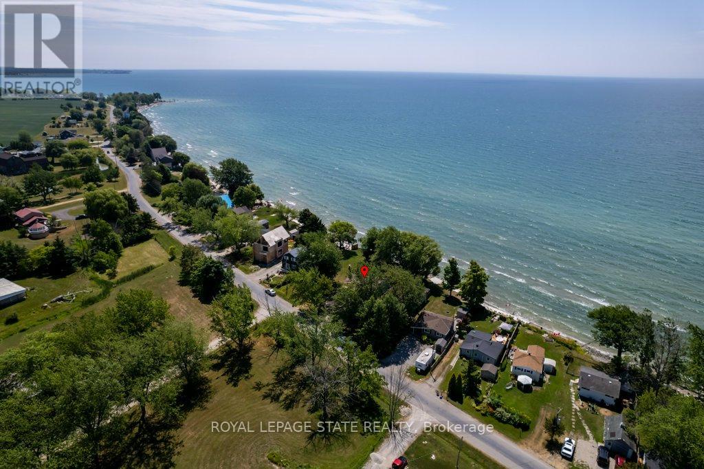 2592 LAKESHORE ROAD - 5
