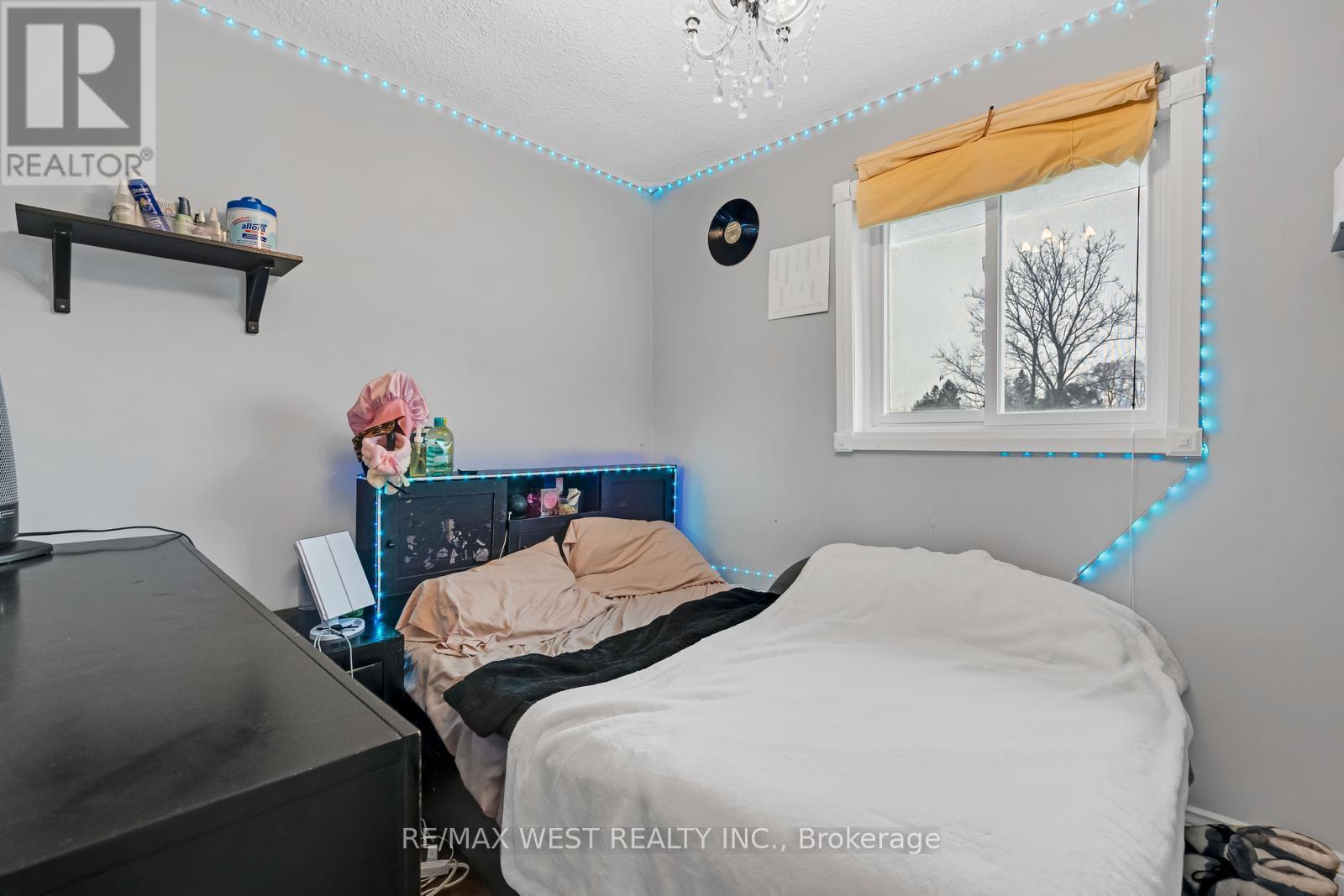 45 MARYSFIELD DRIVE - 24