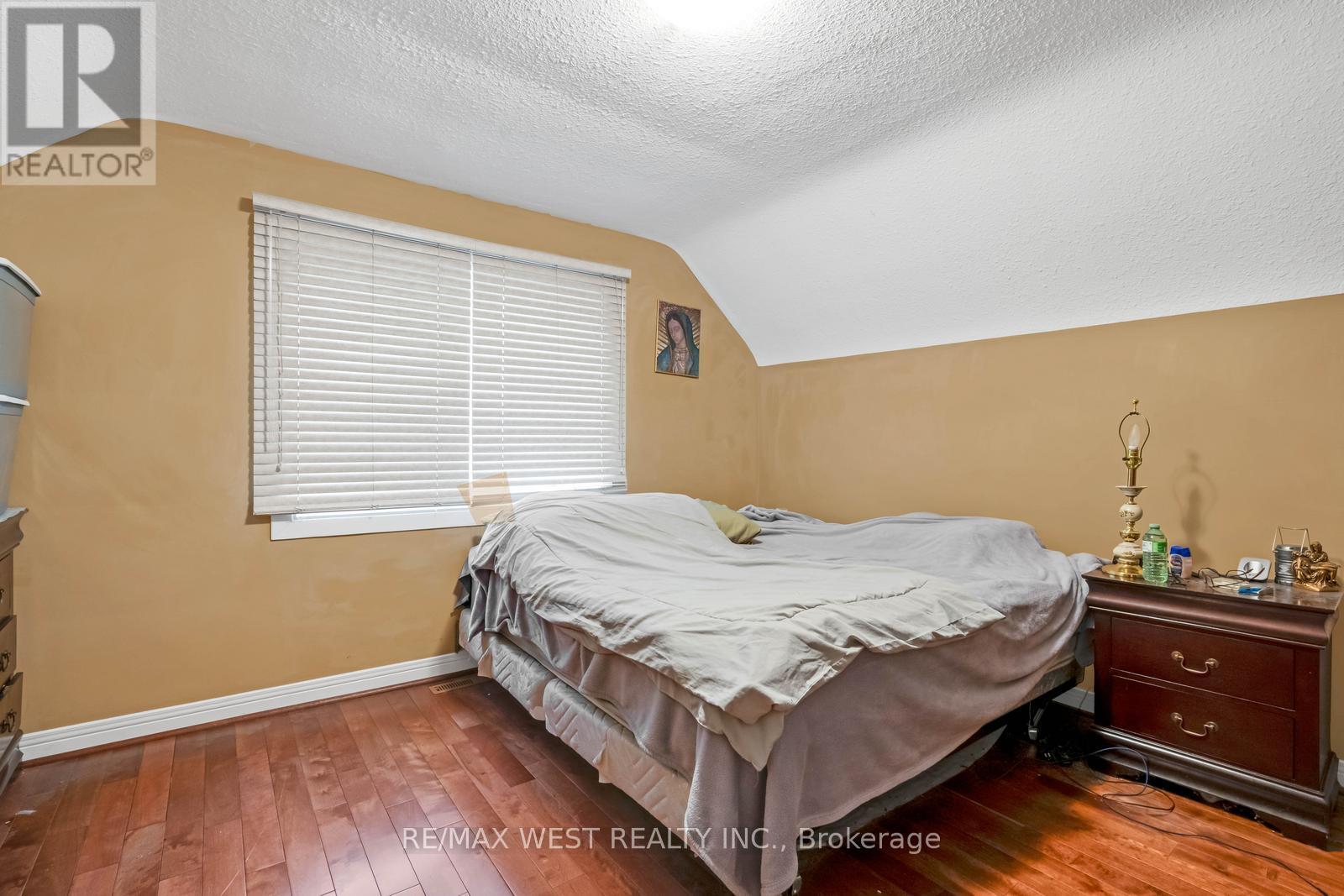 45 MARYSFIELD DRIVE - 25