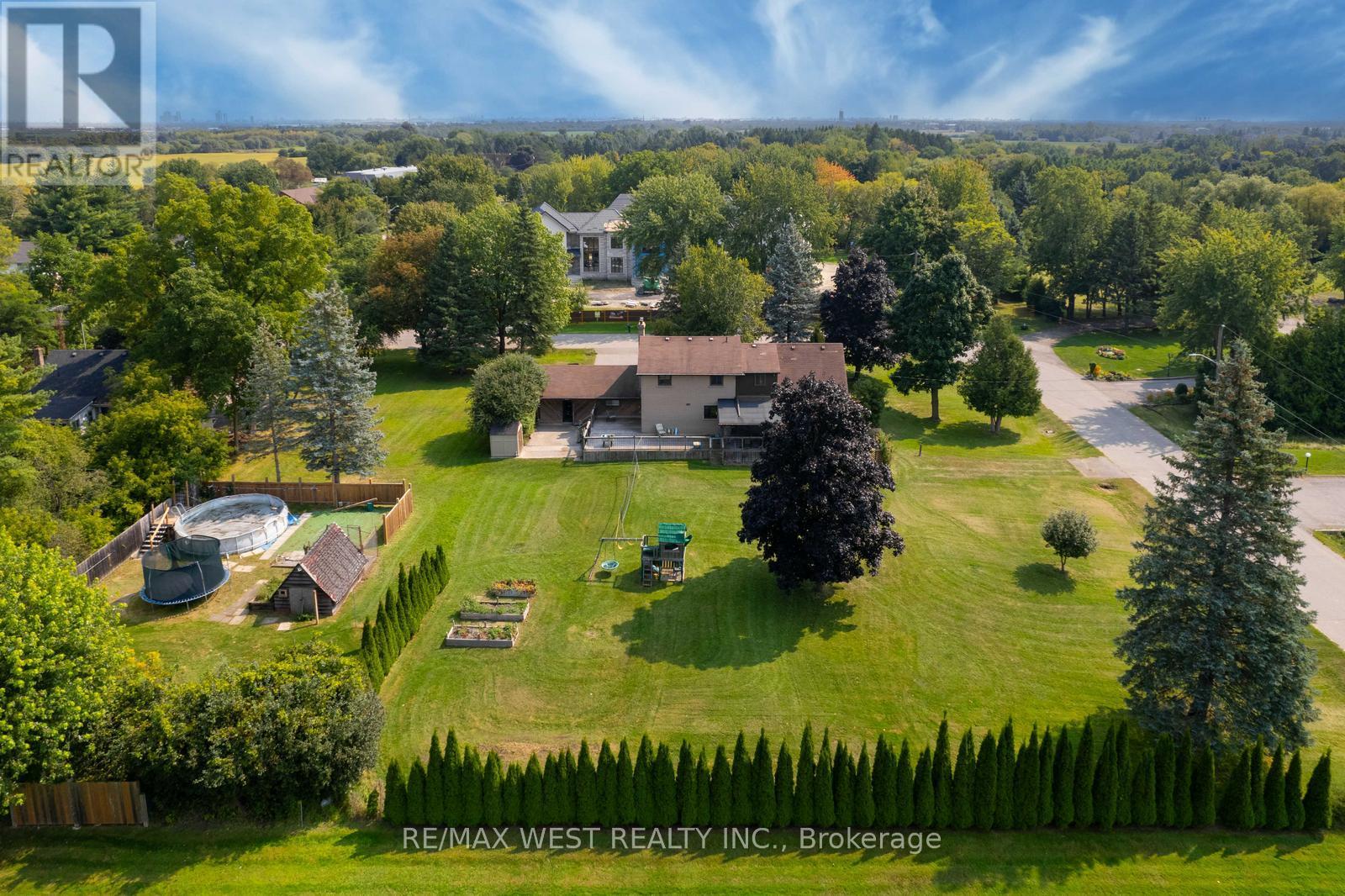 45 MARYSFIELD DRIVE - 28