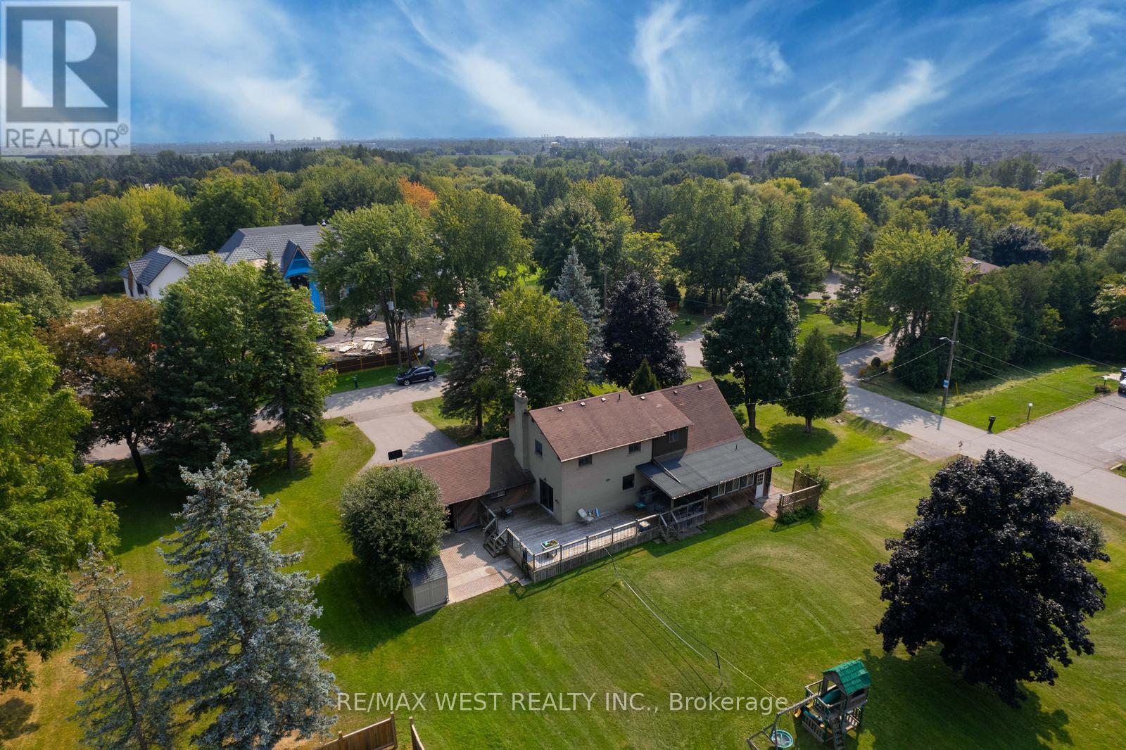 45 MARYSFIELD DRIVE - 29