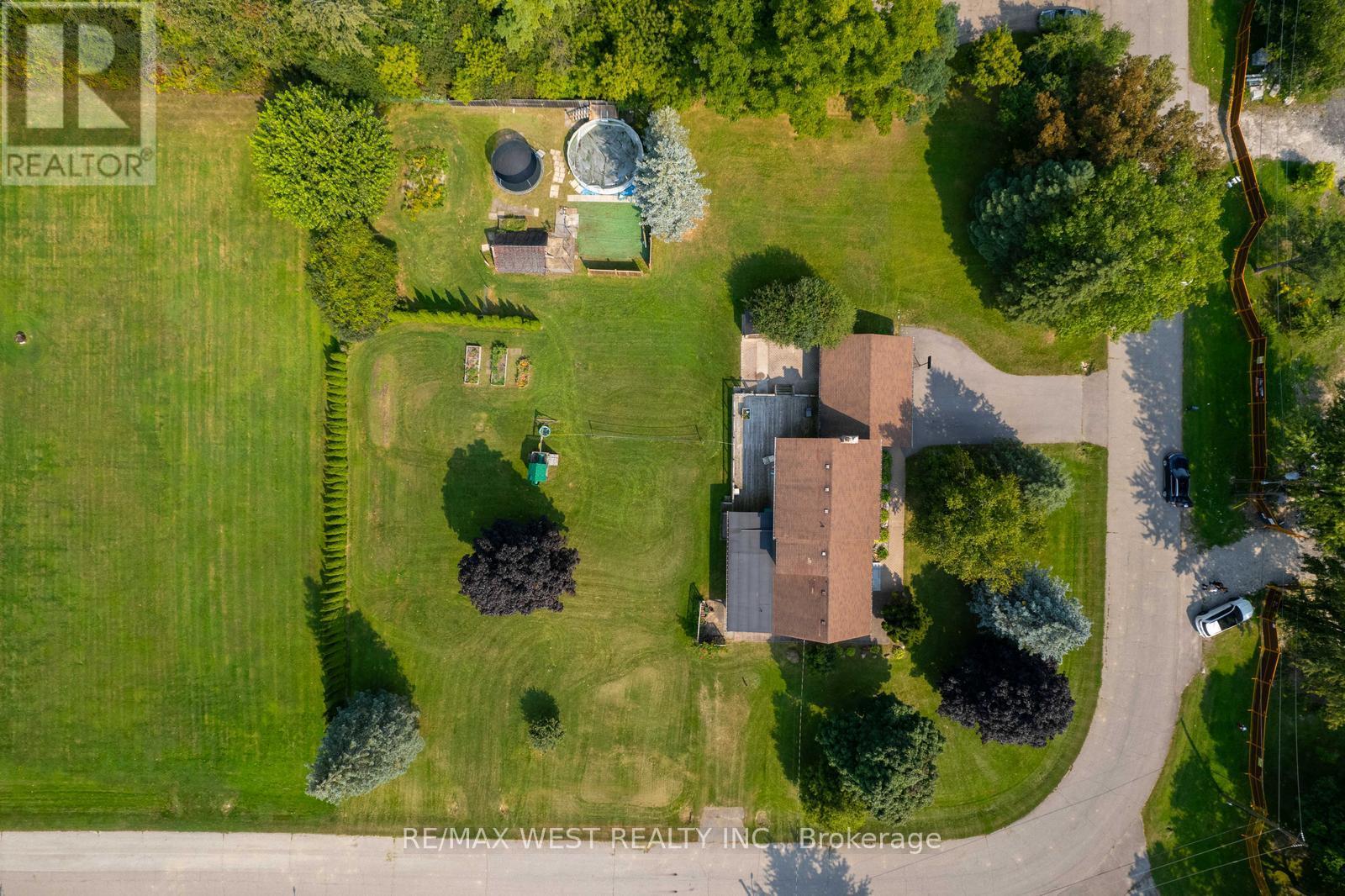 45 MARYSFIELD DRIVE - 3