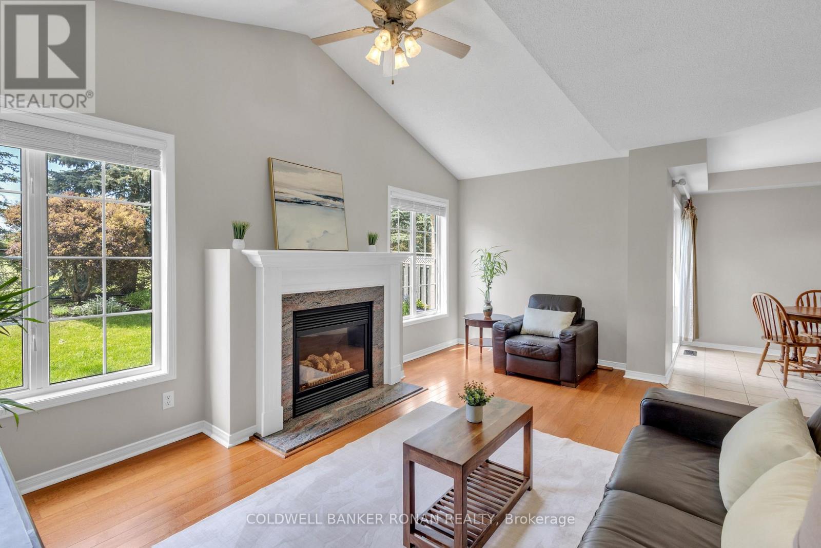 44 BACCARAT CRESCENT - 16