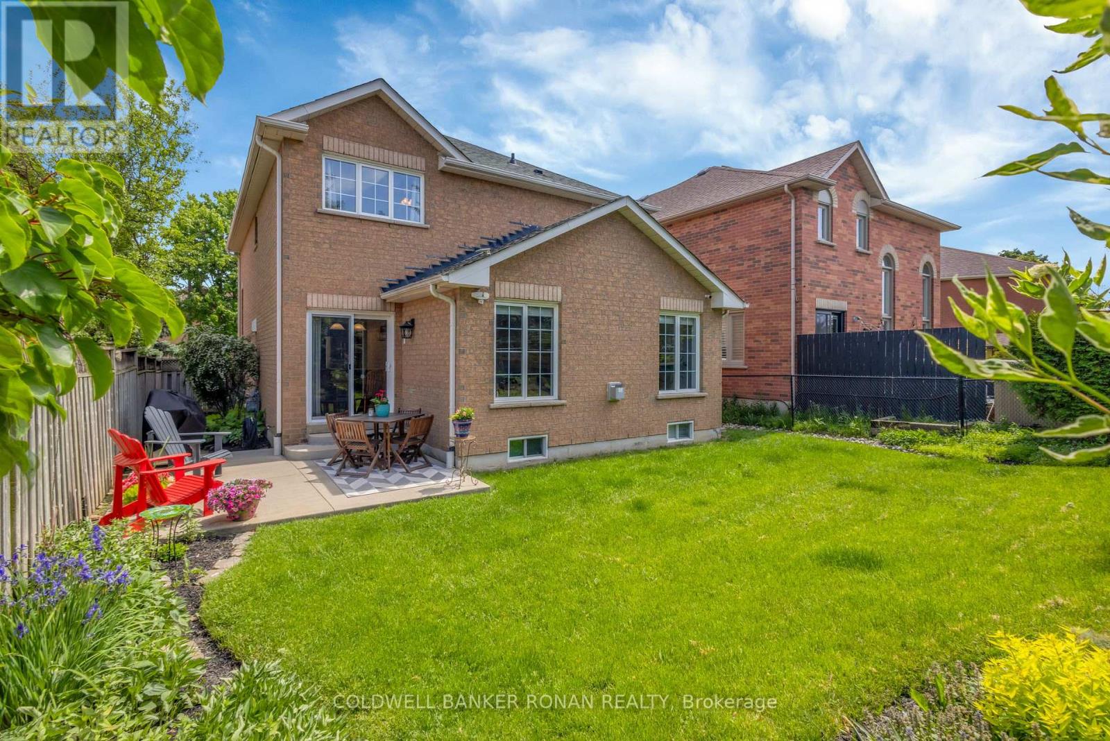 44 BACCARAT CRESCENT - 38