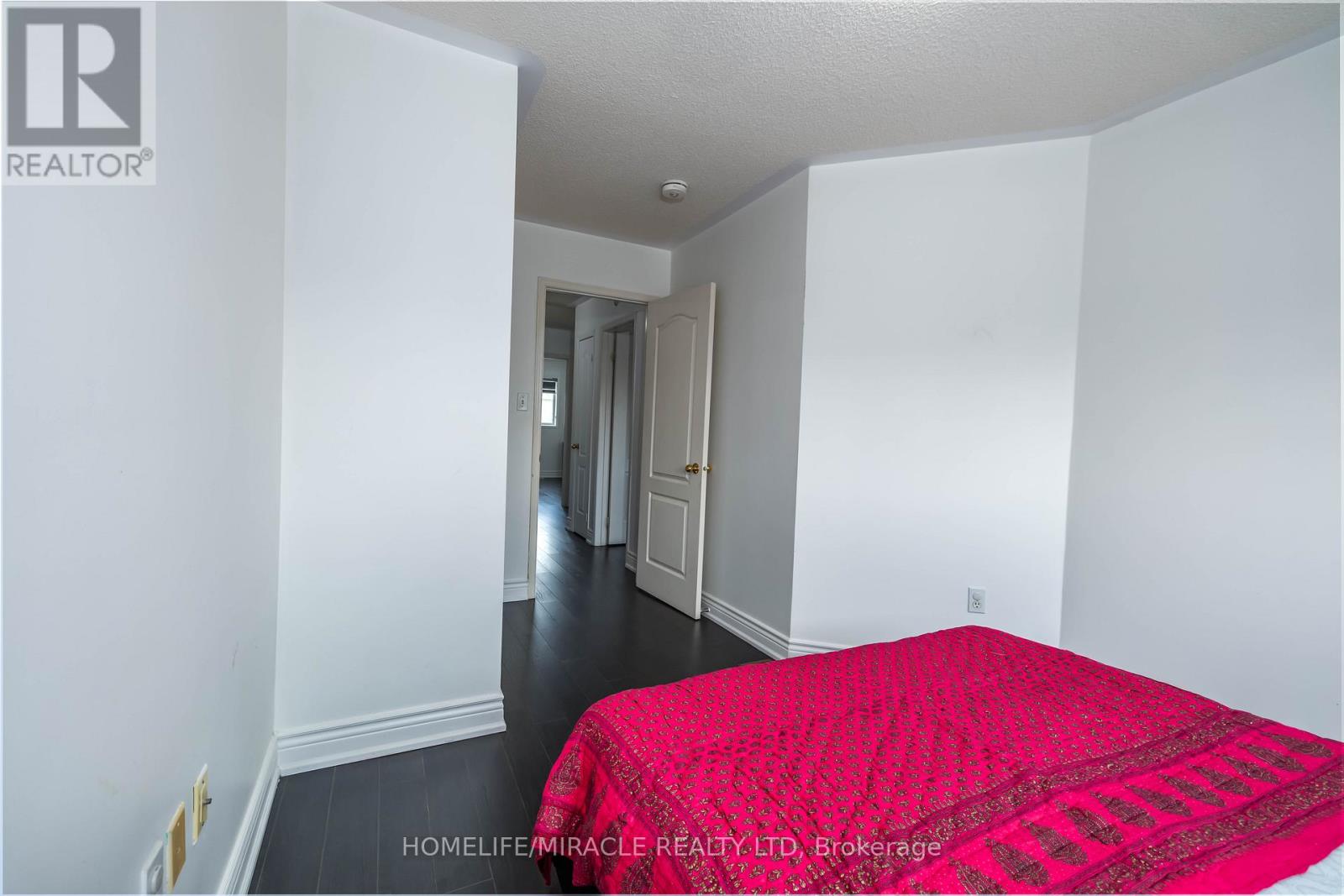 17 BAHA CRESCENT - 22