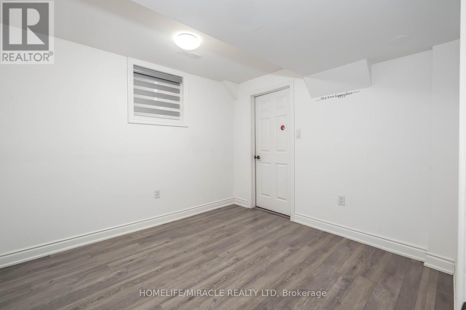 17 BAHA CRESCENT - 35