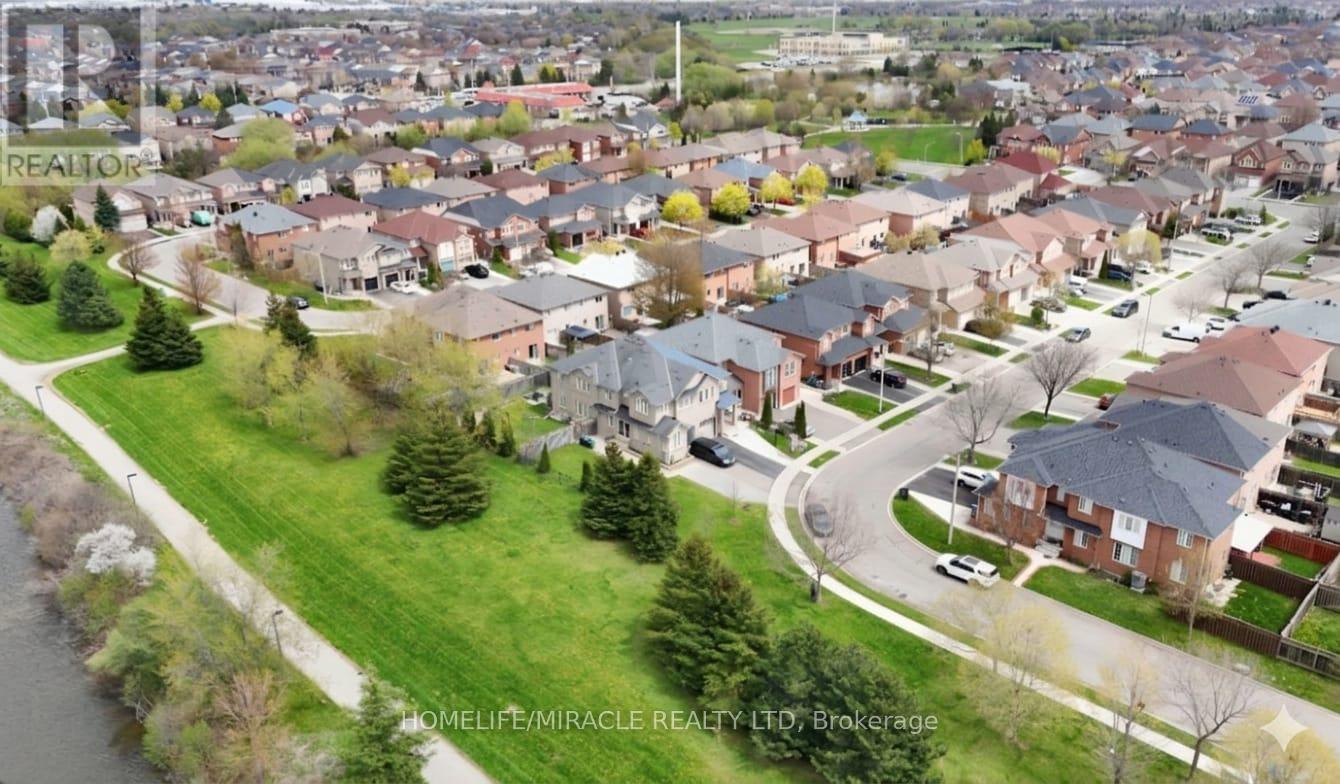 17 BAHA CRESCENT - 39