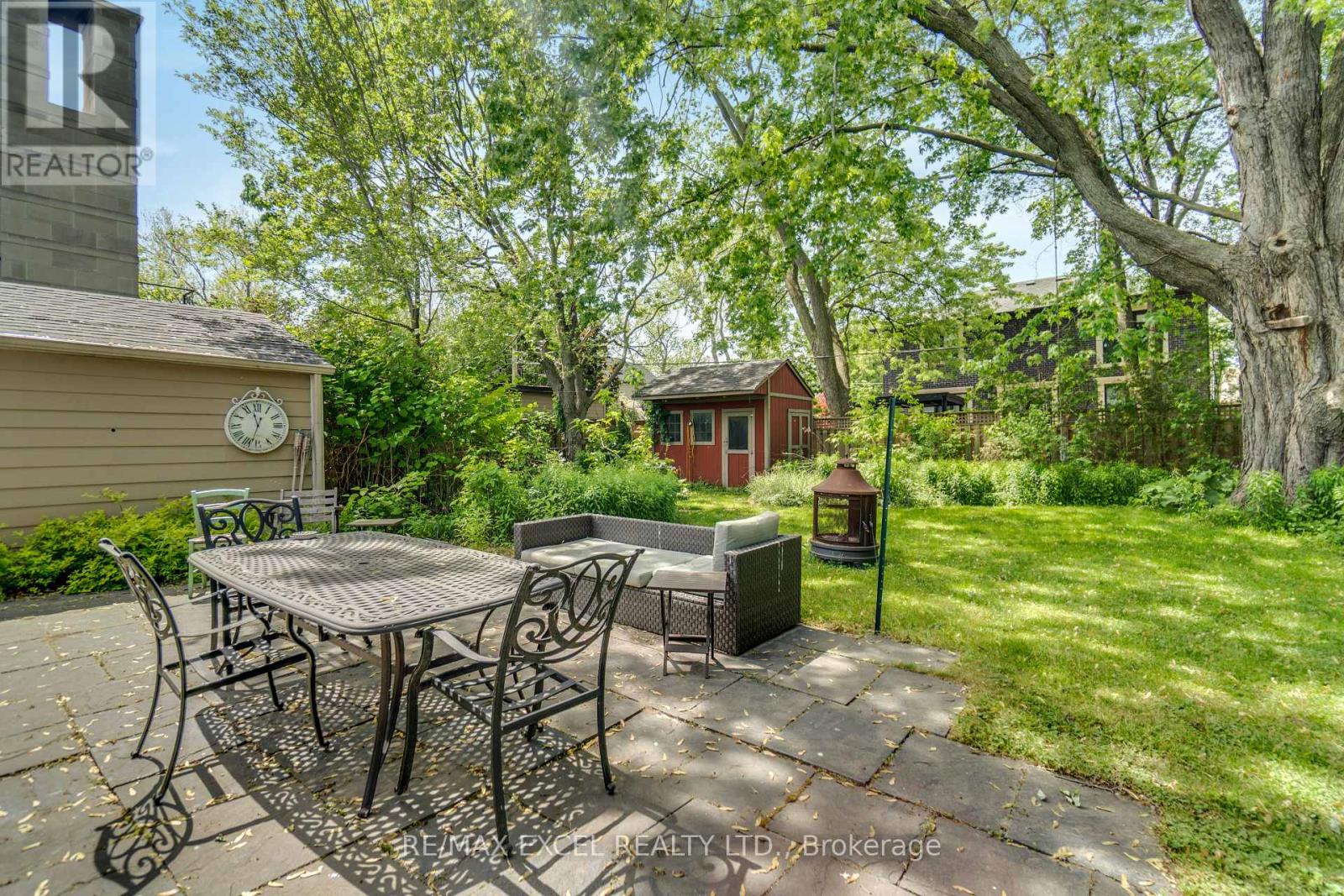 381 NIAR AVENUE - 35