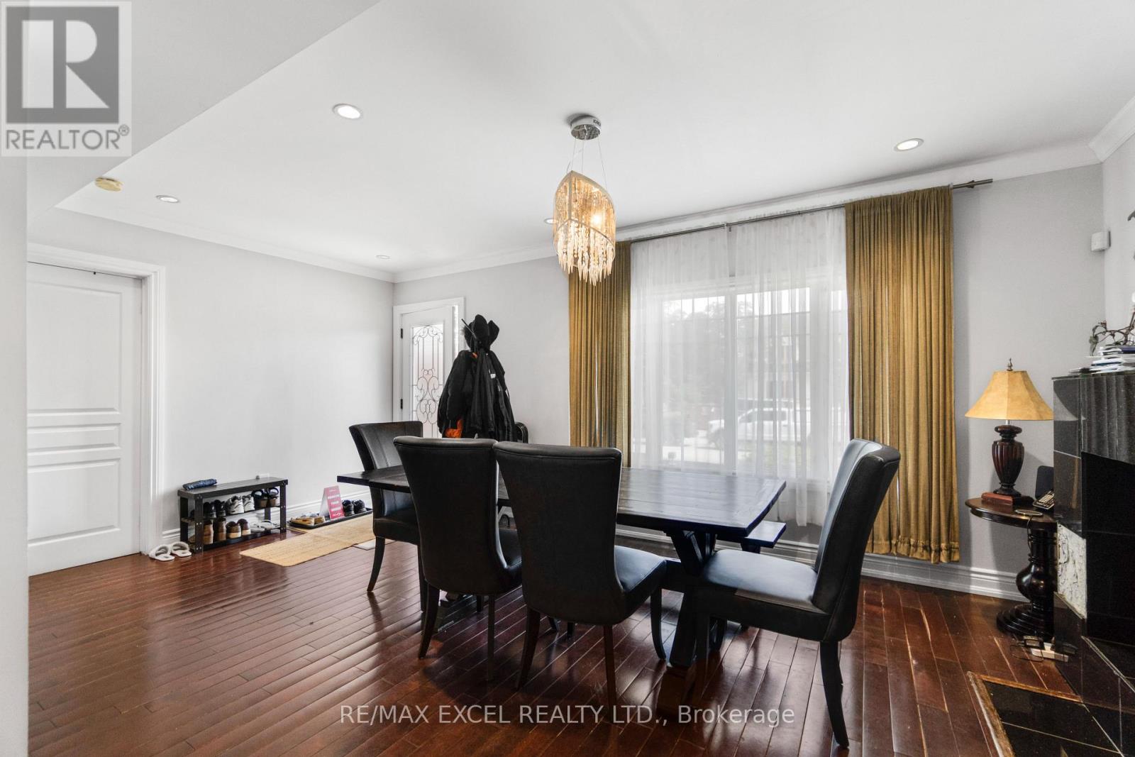 381 NIAR AVENUE - 5