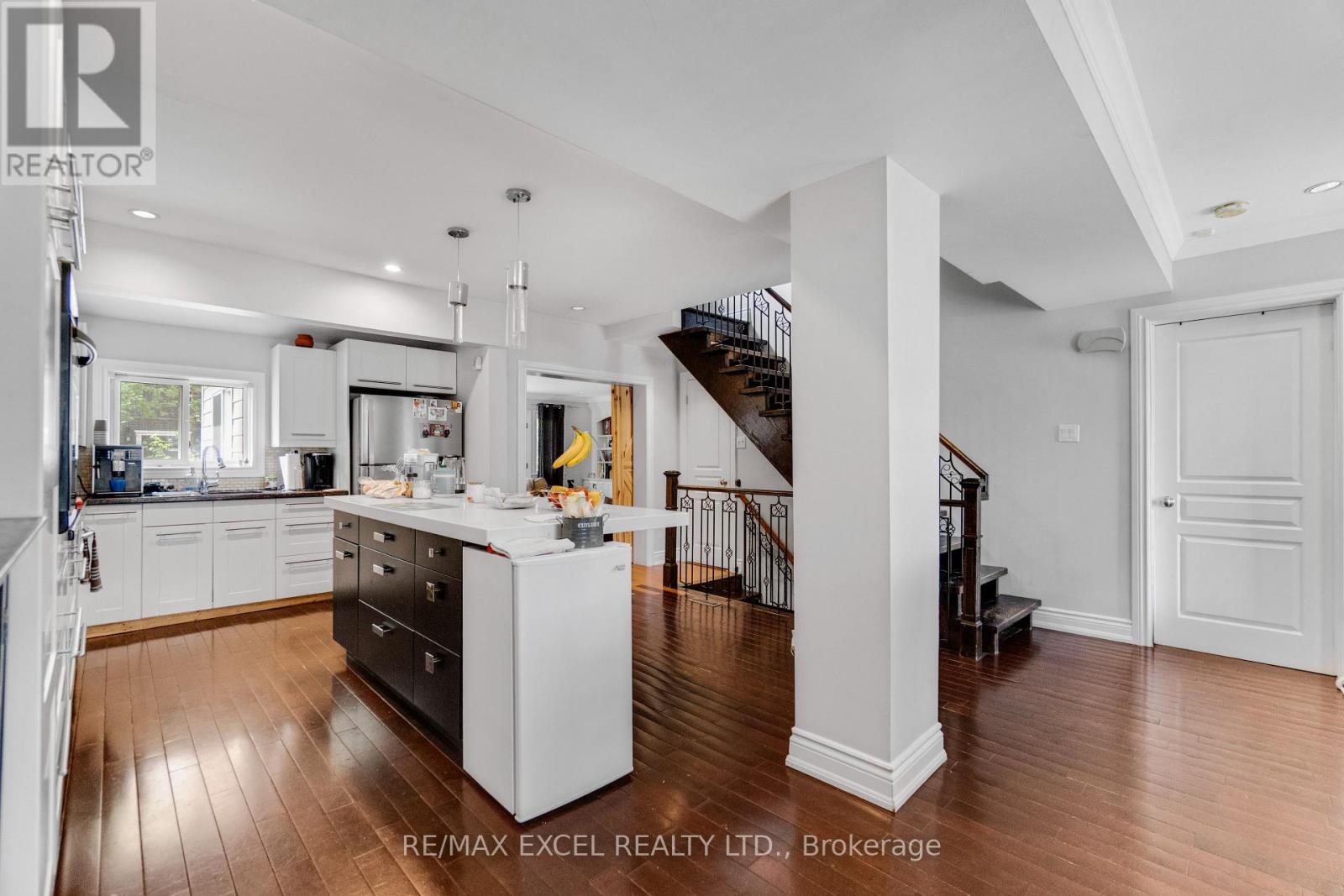 381 NIAR AVENUE - 6