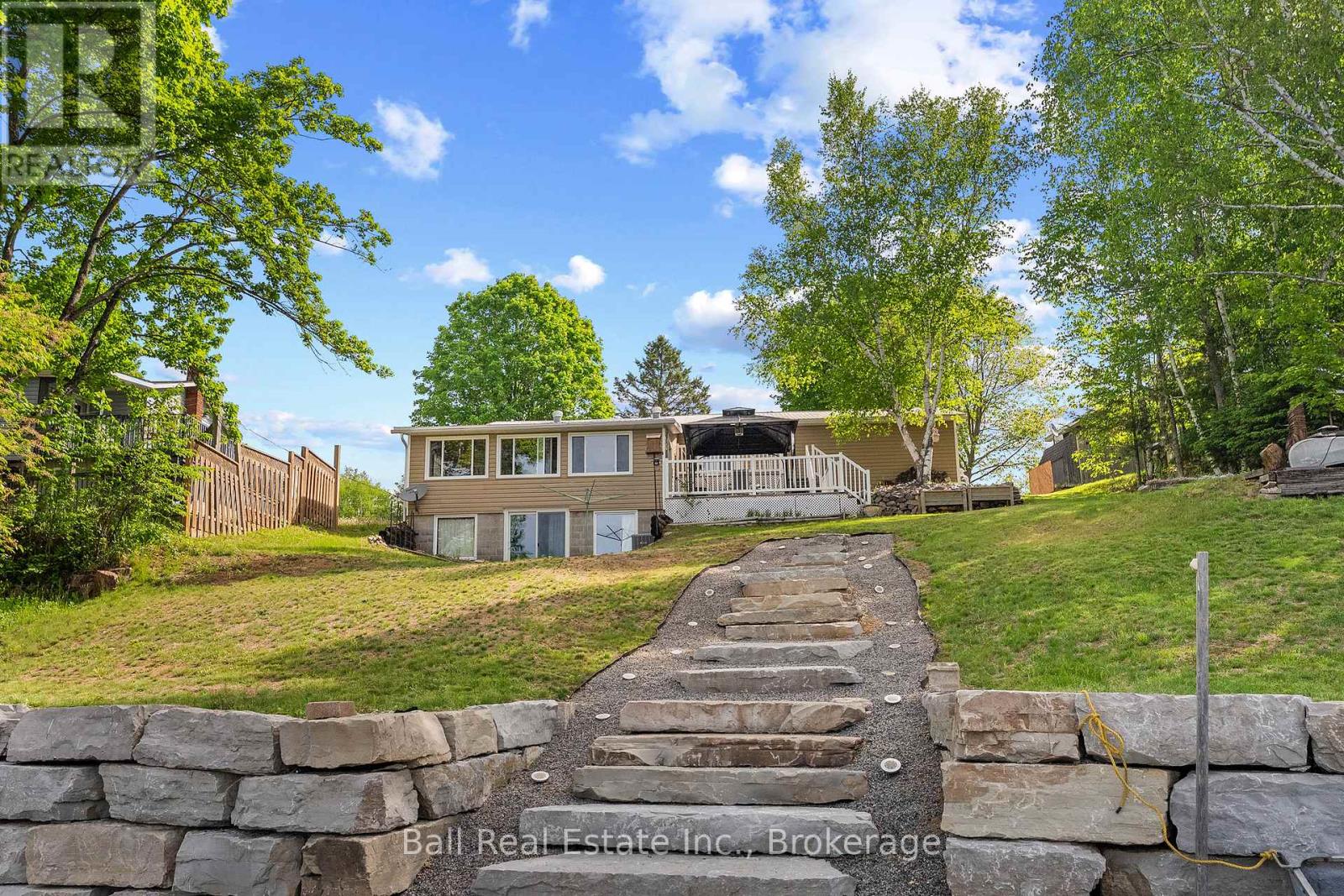29 SIDDON LAKE PLACE - 6