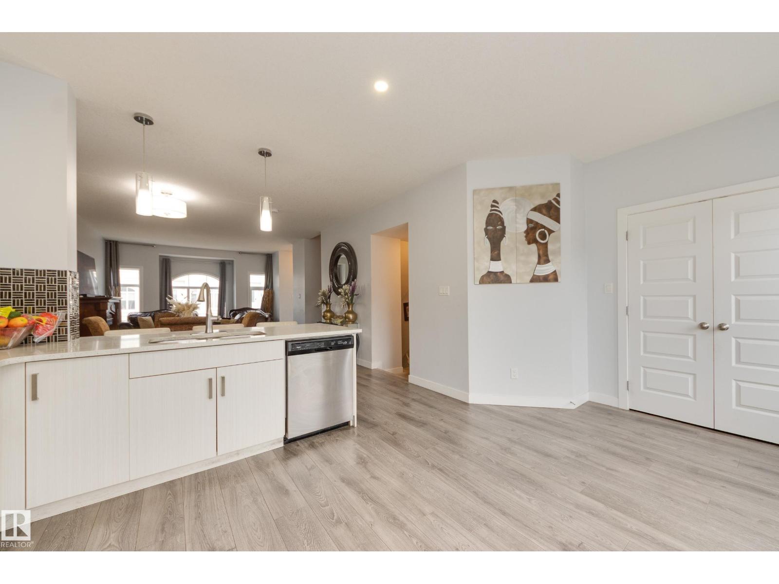 #66- 723 172 ST SW - 2