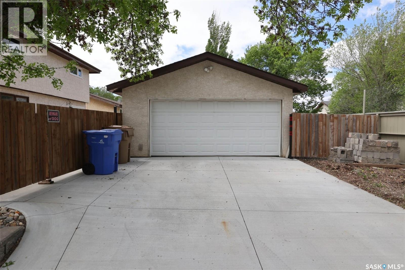 6402 Dalgliesh DRIVE - Image 3
