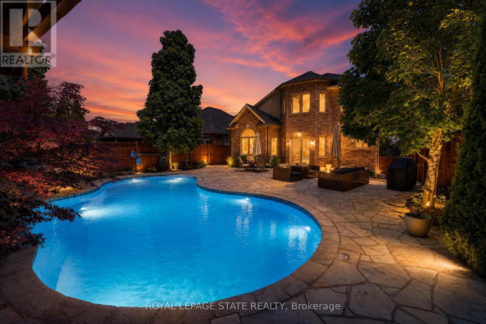 24 HEATHCOTE COURT - 50