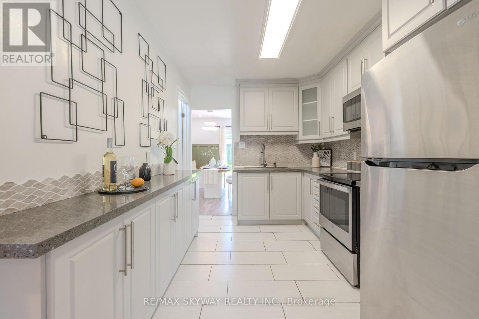 5328 HOUCK DRIVE - 14