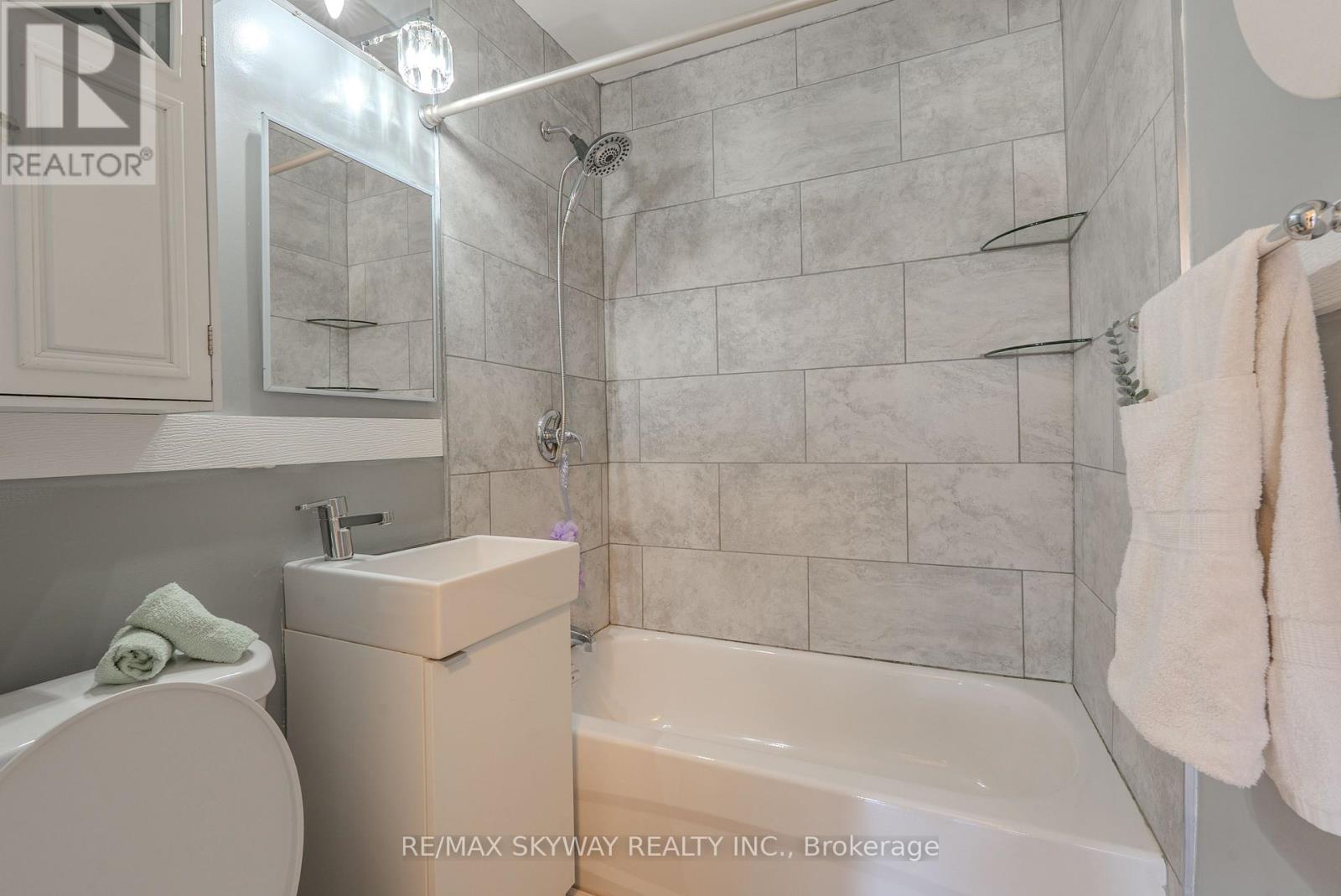 5328 HOUCK DRIVE - 25