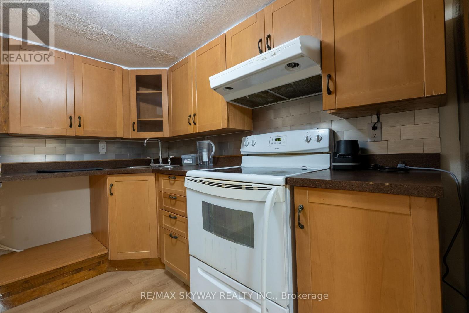 5328 HOUCK DRIVE - 31