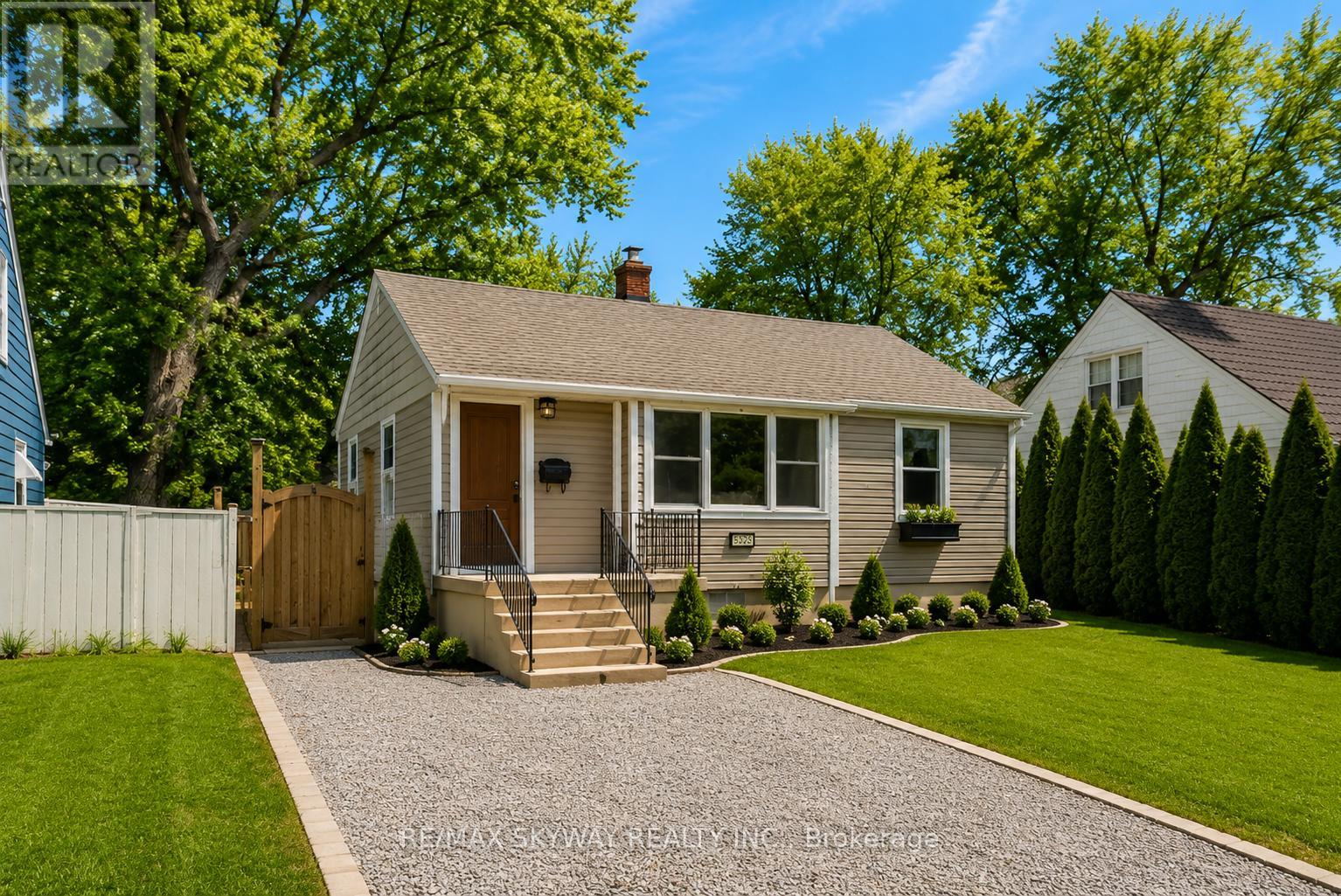 5328 HOUCK DRIVE - 43