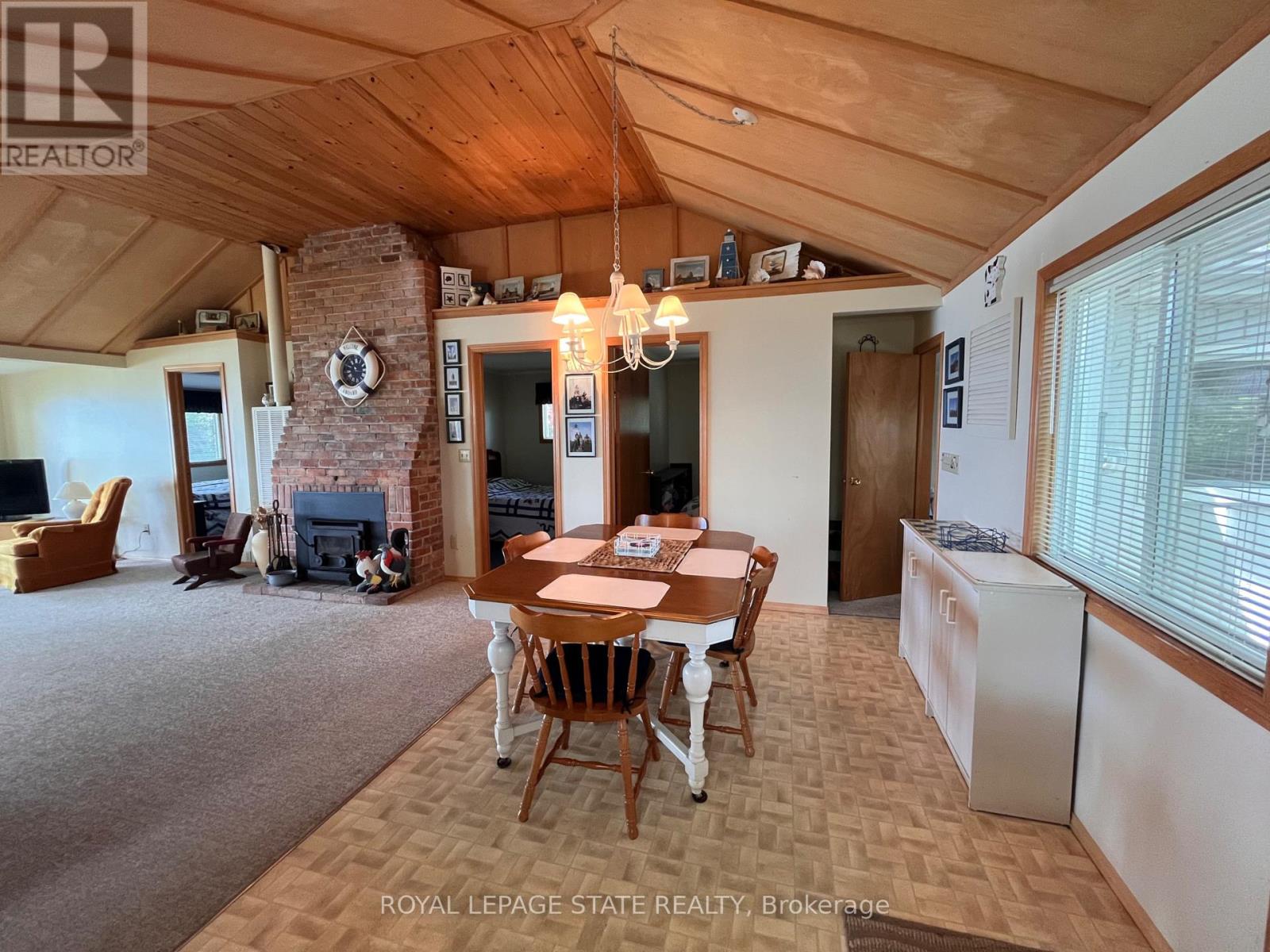 689 SANDY BAY ROAD - 18