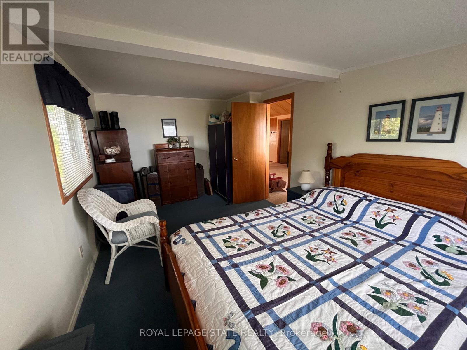 689 SANDY BAY ROAD - 28