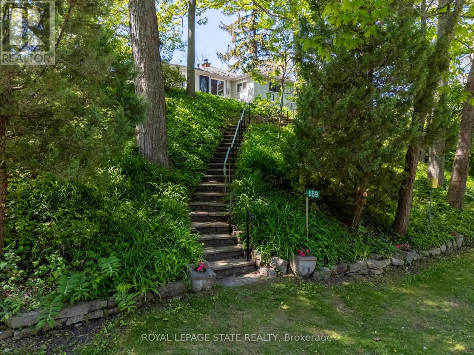 689 SANDY BAY ROAD - 3