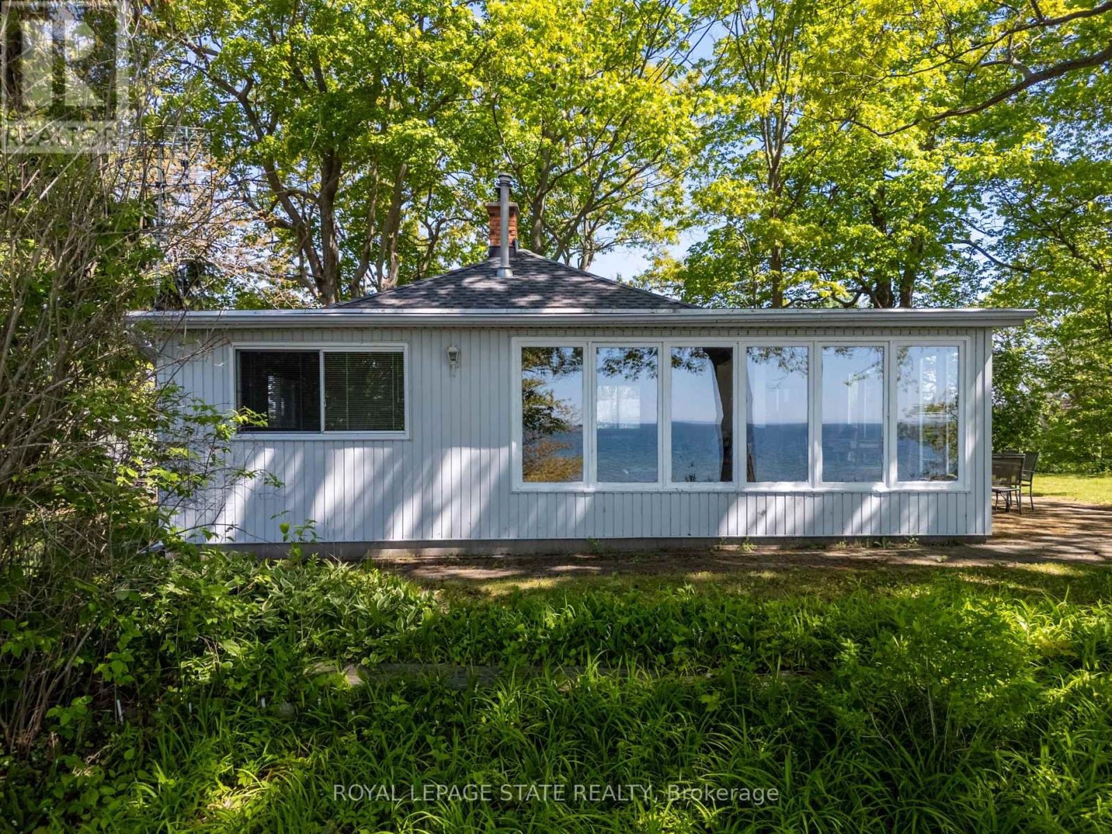 689 SANDY BAY ROAD - 33
