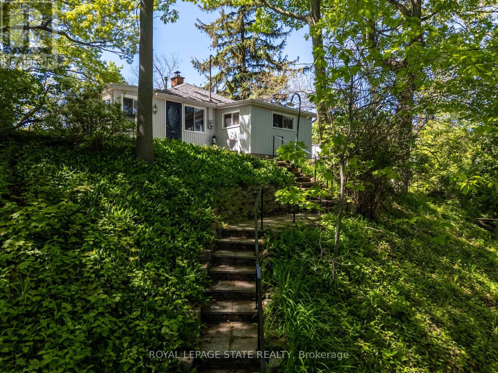 689 SANDY BAY ROAD - 4