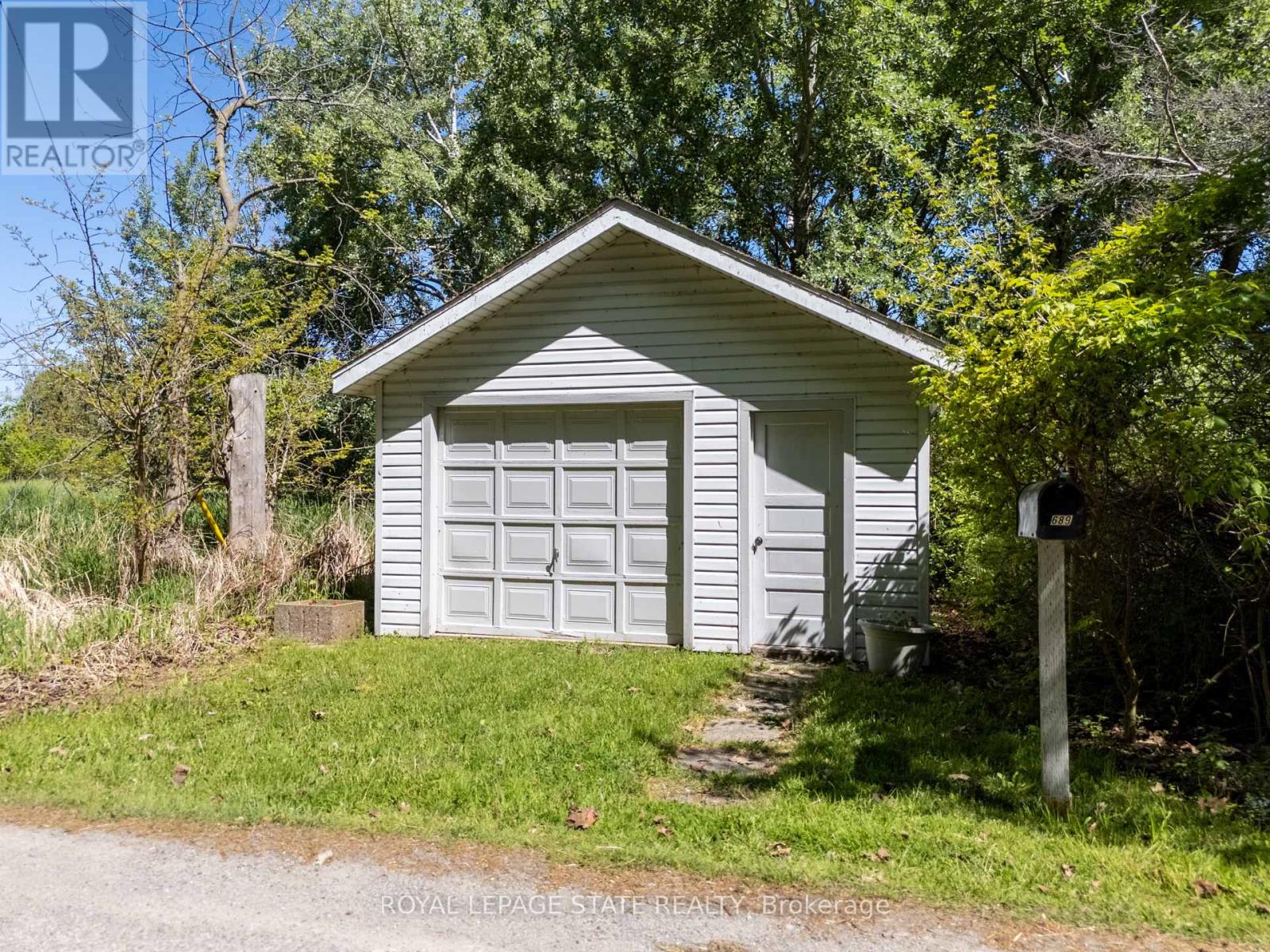 689 SANDY BAY ROAD - 46