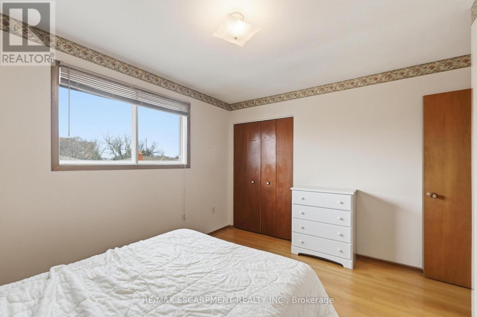 26 ADORN COURT - 20