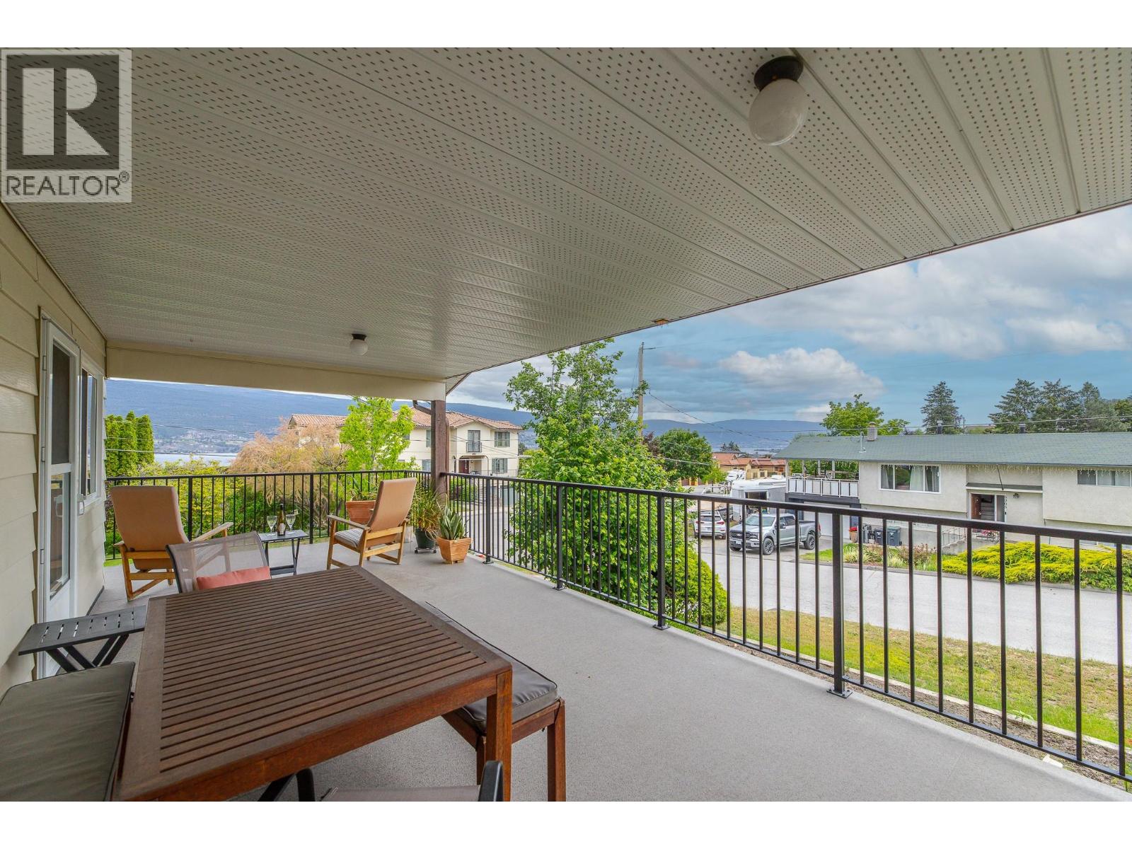 14812 Downton Avenue - 27