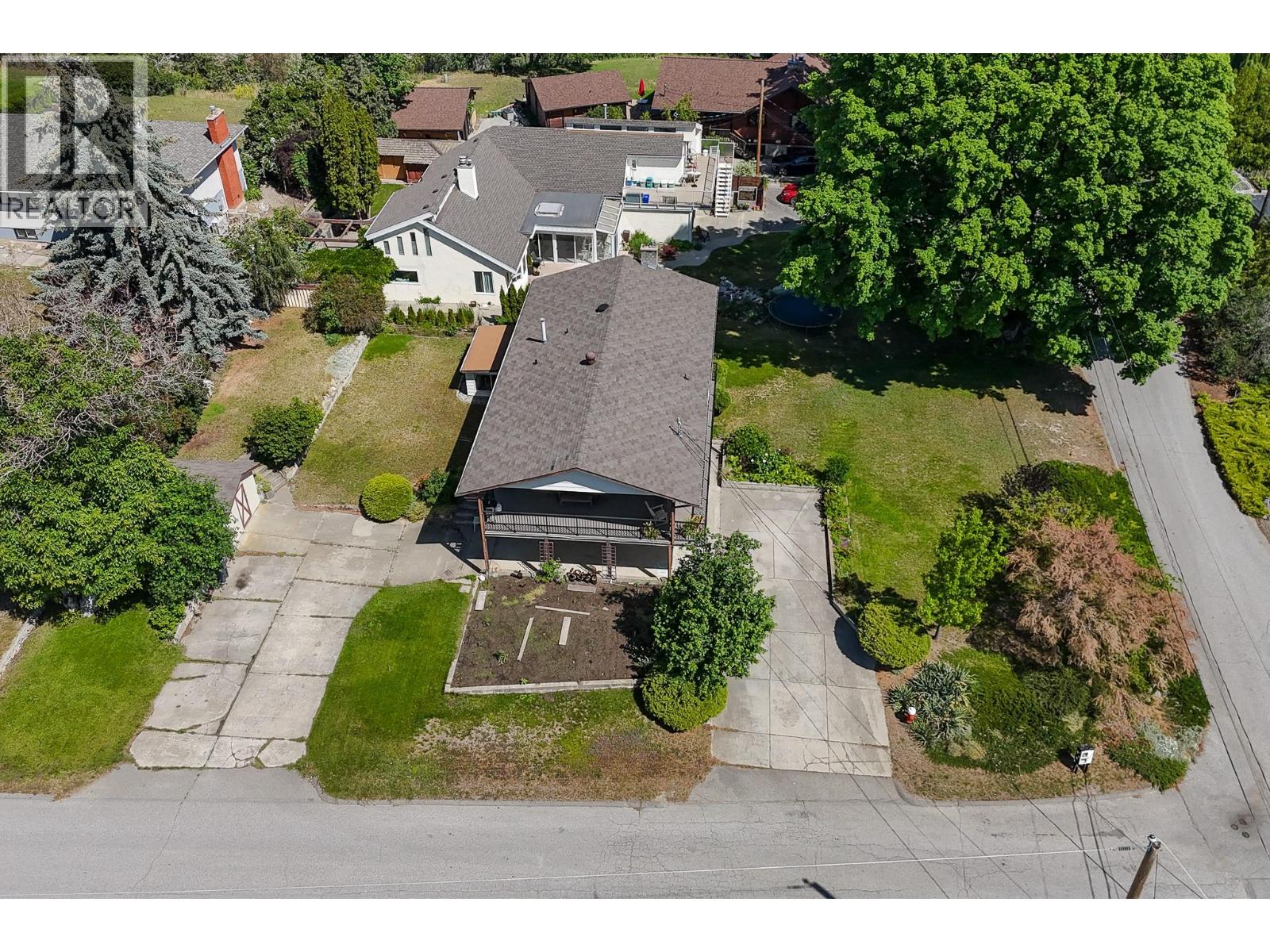 14812 Downton Avenue - 53