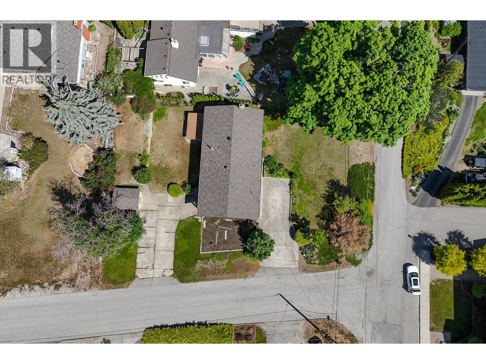 14812 Downton Avenue - 54