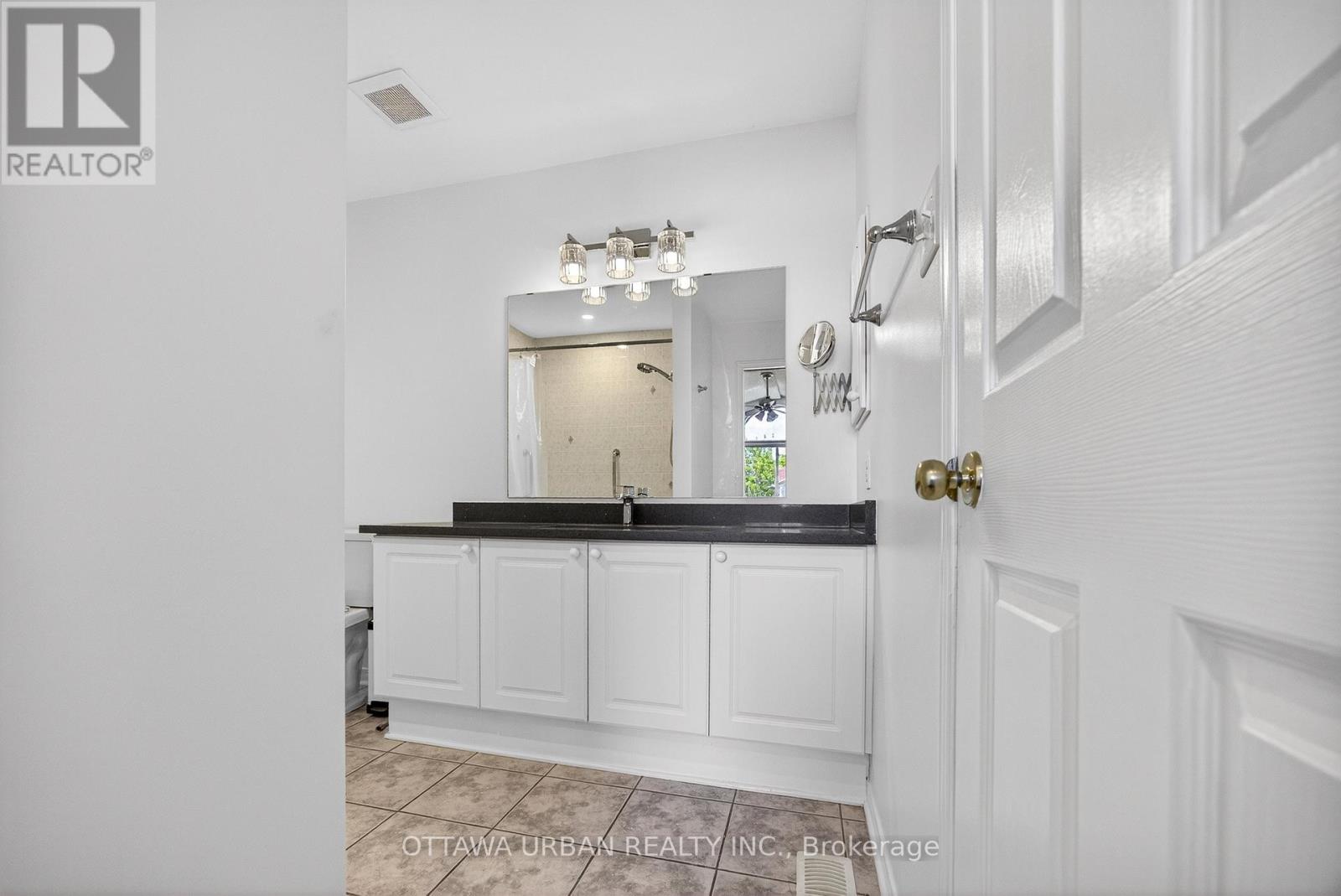 127 CASTLE GLEN CRESCENT - 27