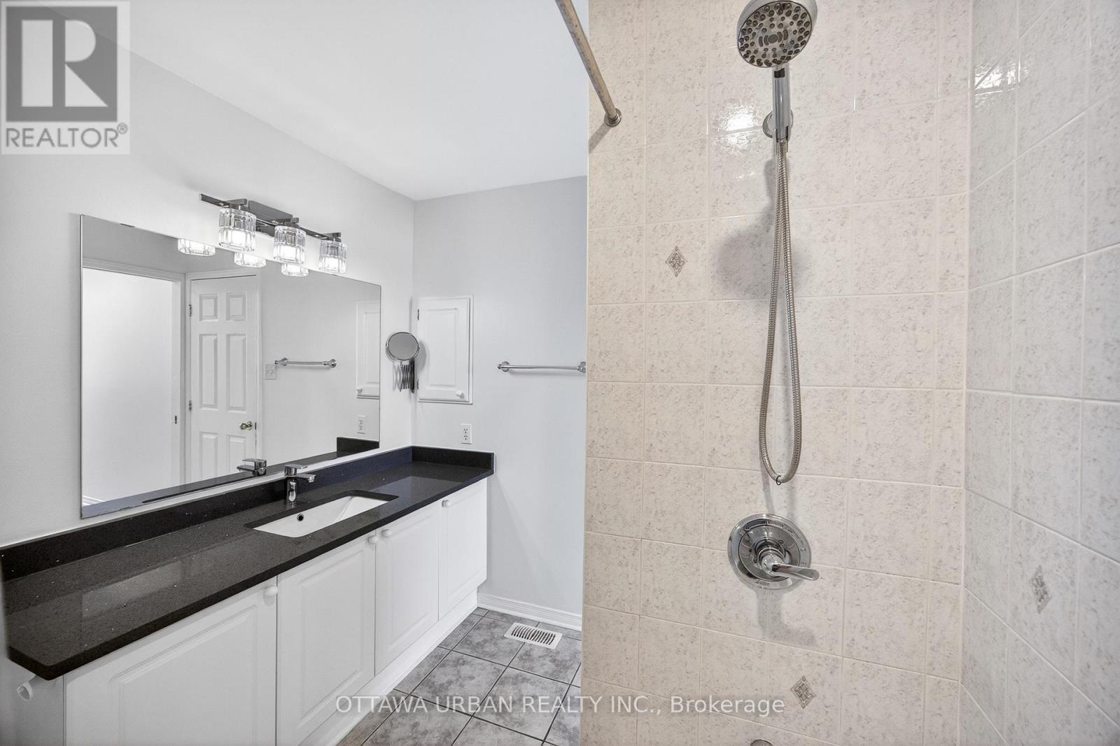 127 CASTLE GLEN CRESCENT - 30