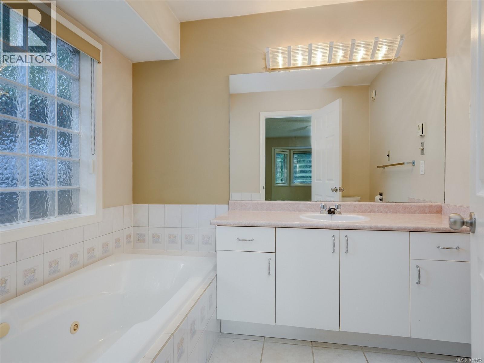 6749 Rhodonite Dr - 11