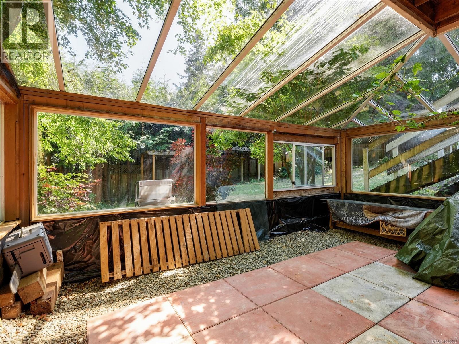 6749 Rhodonite Dr - 20