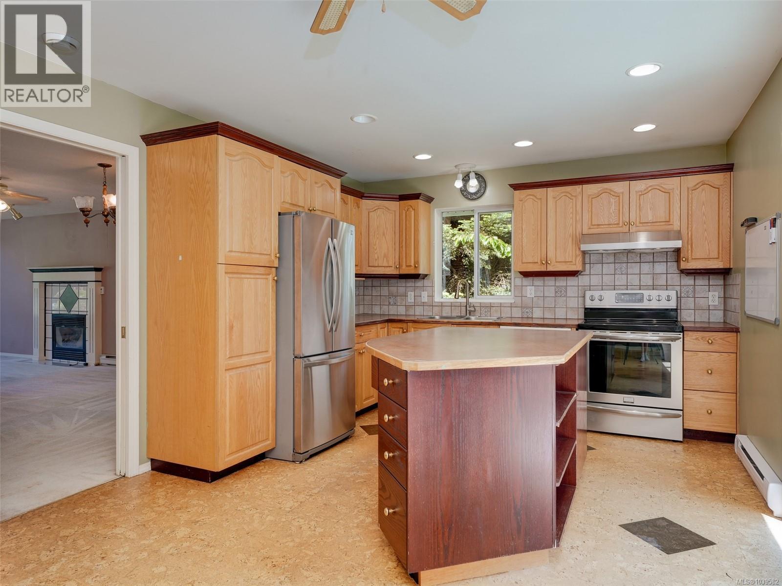 6749 Rhodonite Dr - 6