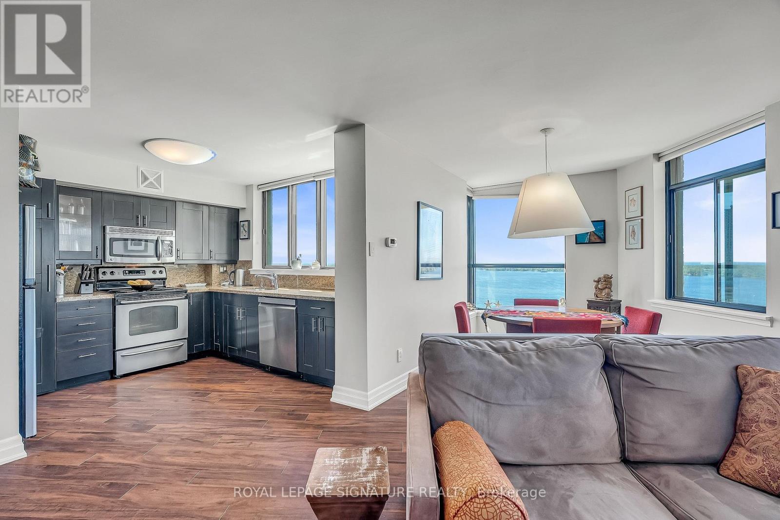 #1702 250 QUEENS QUAY W - 10