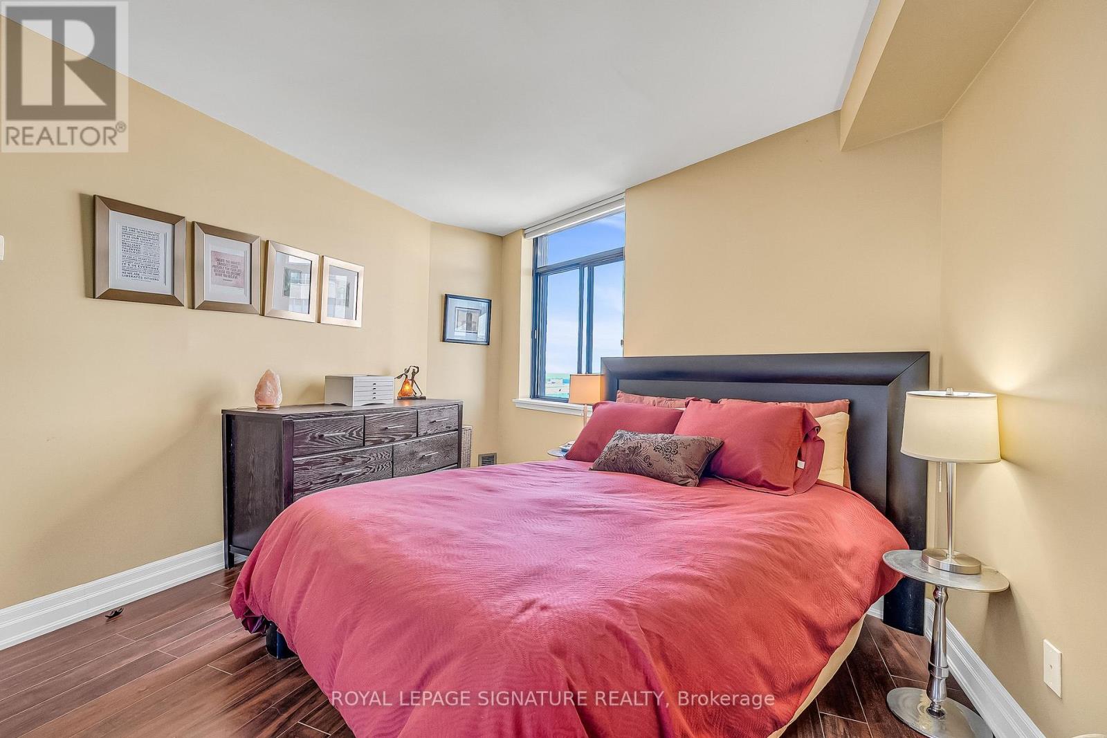 #1702 250 QUEENS QUAY W - 26